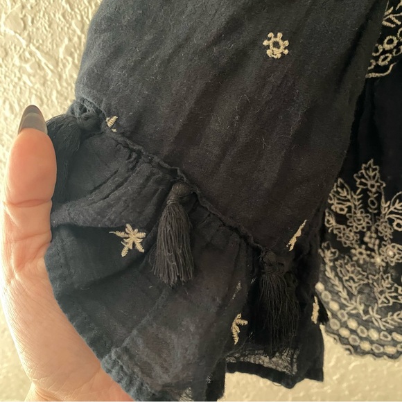 American Eagle Doll Lace Blouse - Picture 6 of 13